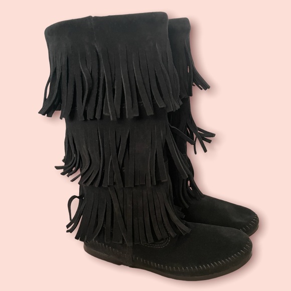 Minnetonka Fringe Moccasin Boots - Picture 3 of 12